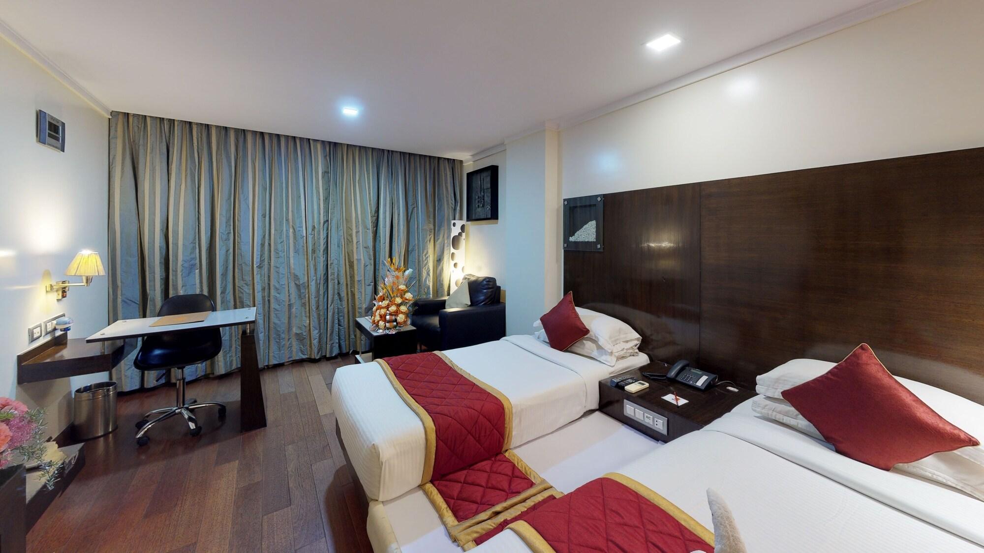37Th Crescent Hotel Bengaluru Экстерьер фото