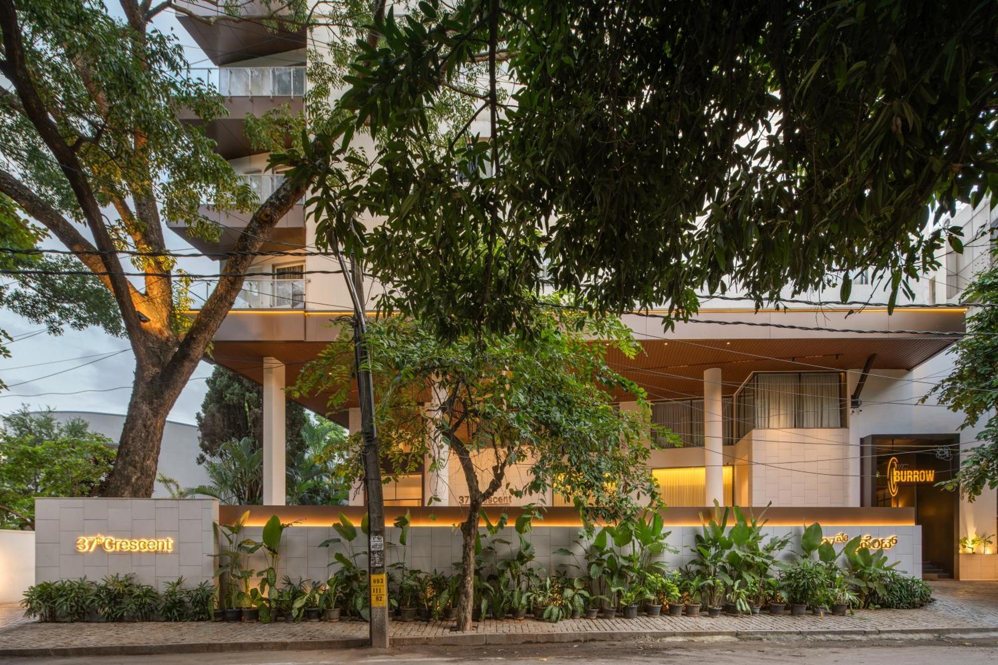 37Th Crescent Hotel Bengaluru Экстерьер фото