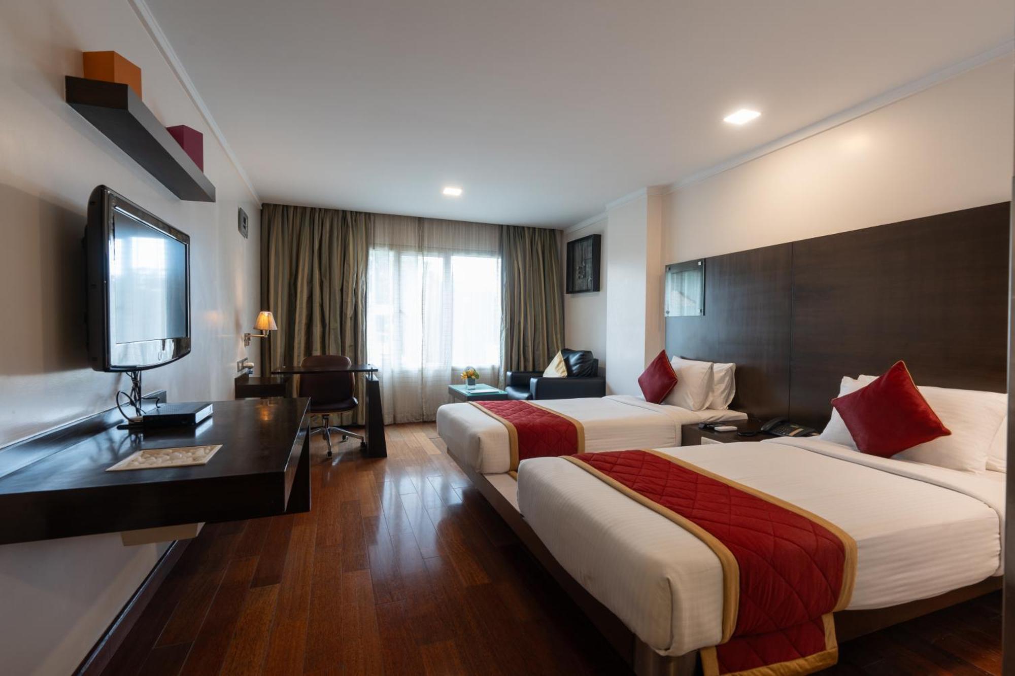 37Th Crescent Hotel Bengaluru Экстерьер фото